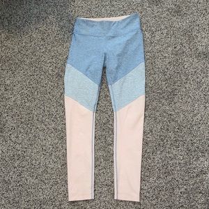 Outdoor Voices leggings, in great condition!! 😊